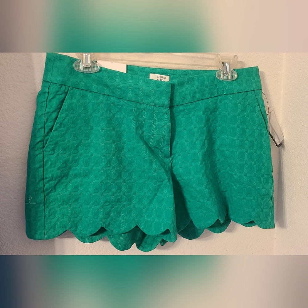 Crown & Ivy High Waist Green Scalloped Shorts
